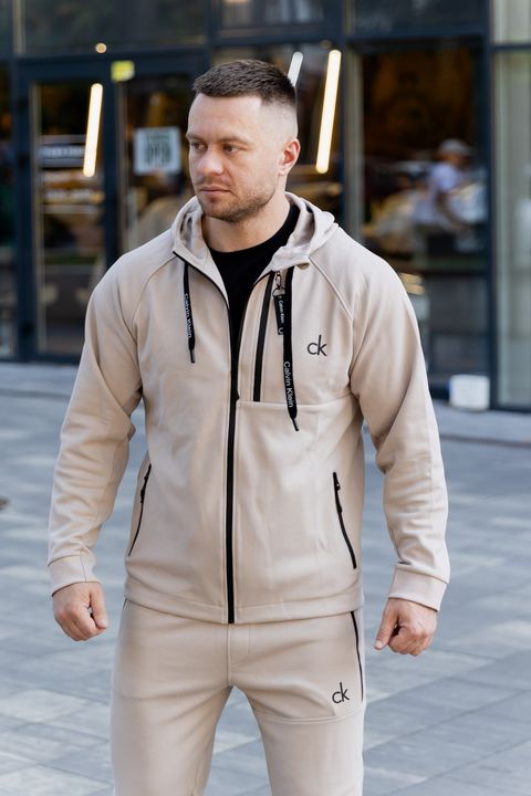 Костюм Calvin Klein