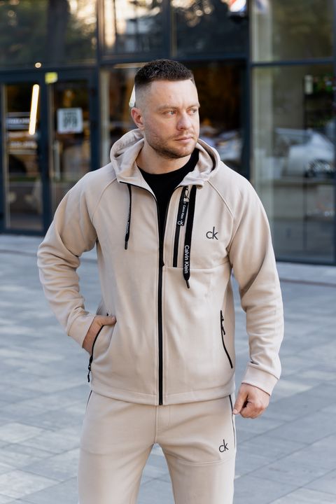 Костюм Calvin Klein