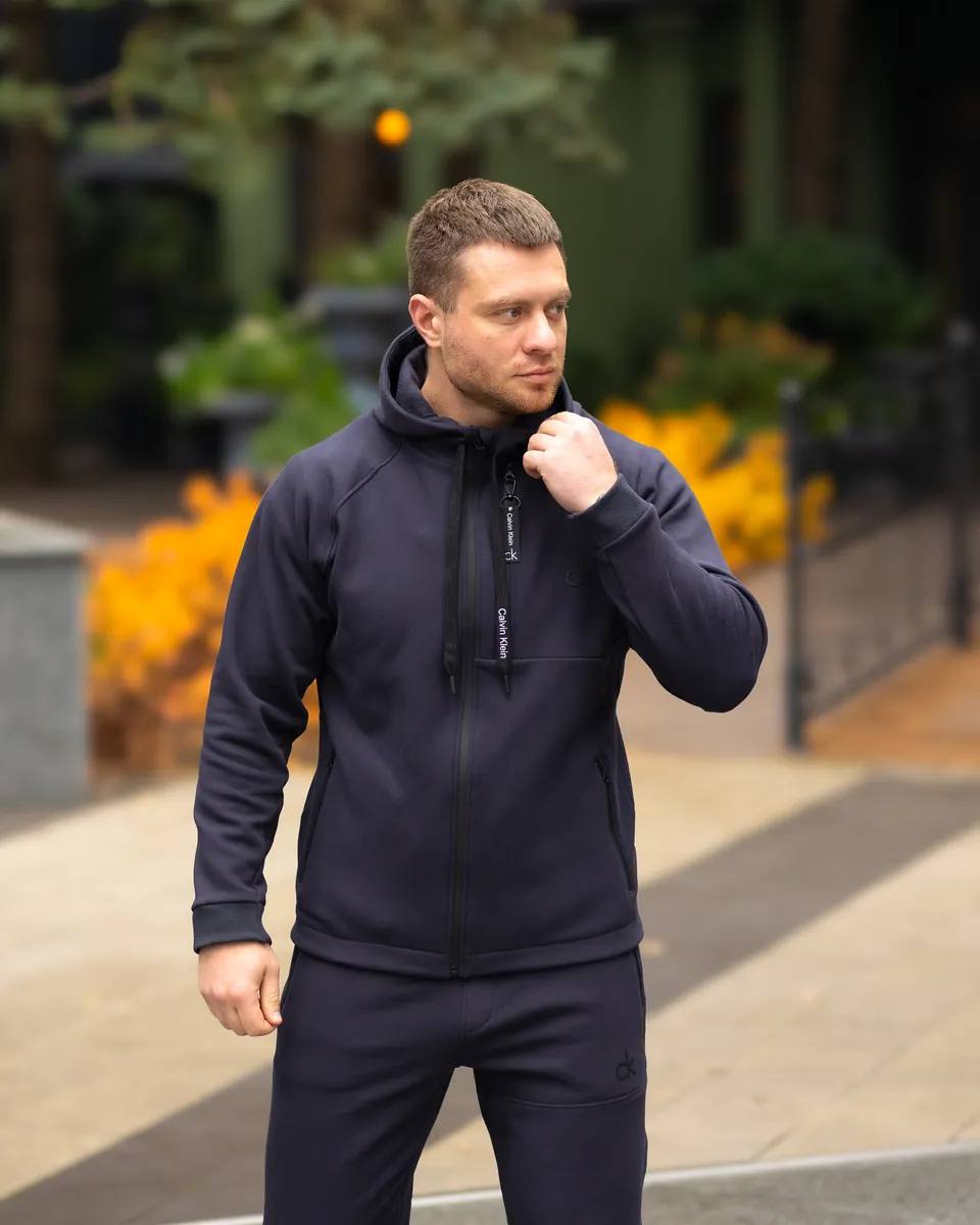 Костюм Calvin Klein